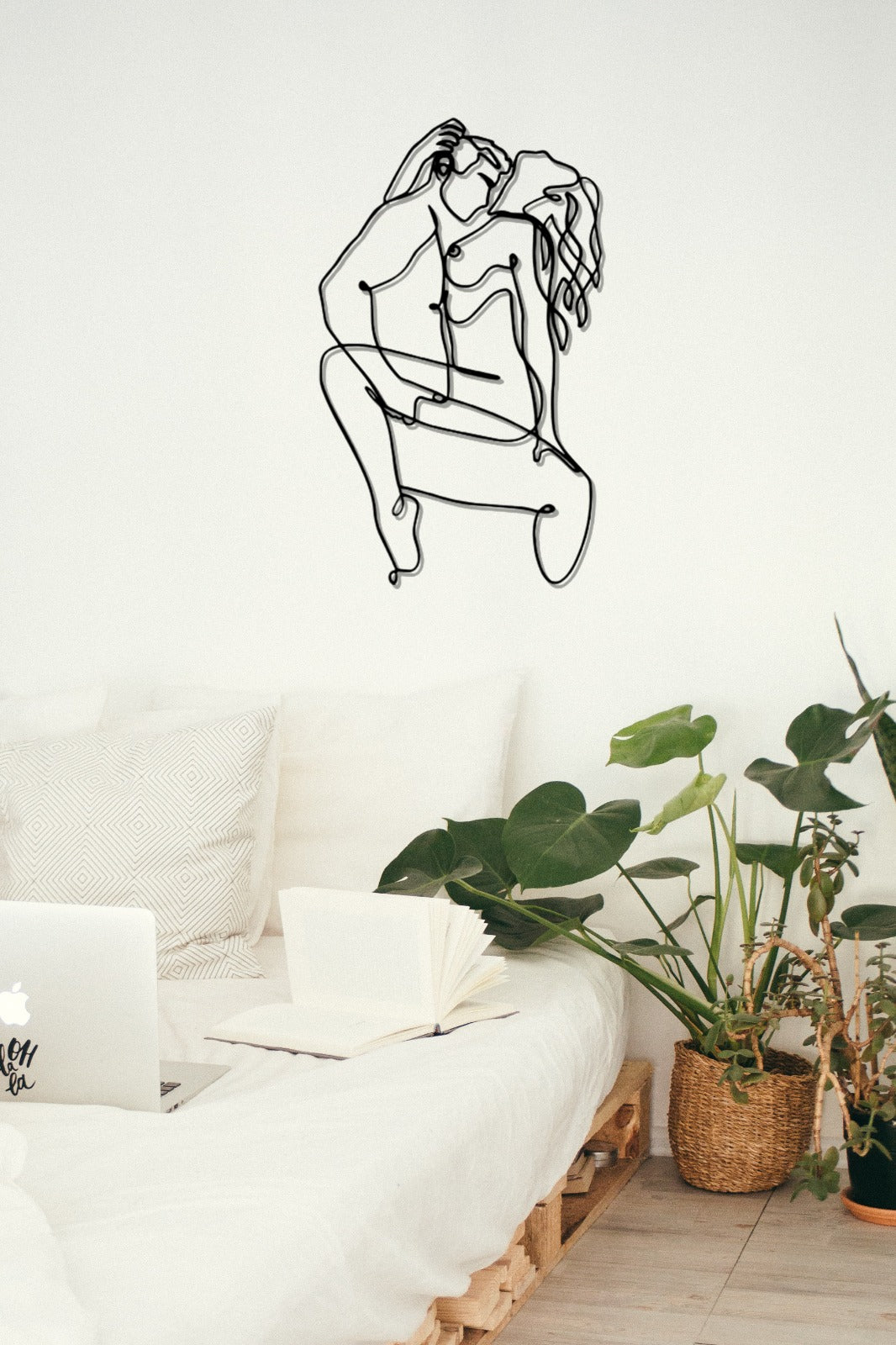 Minimalist Female Body Wire Art Decor,Women Metal Home Wall Decor, Female Wall Decor