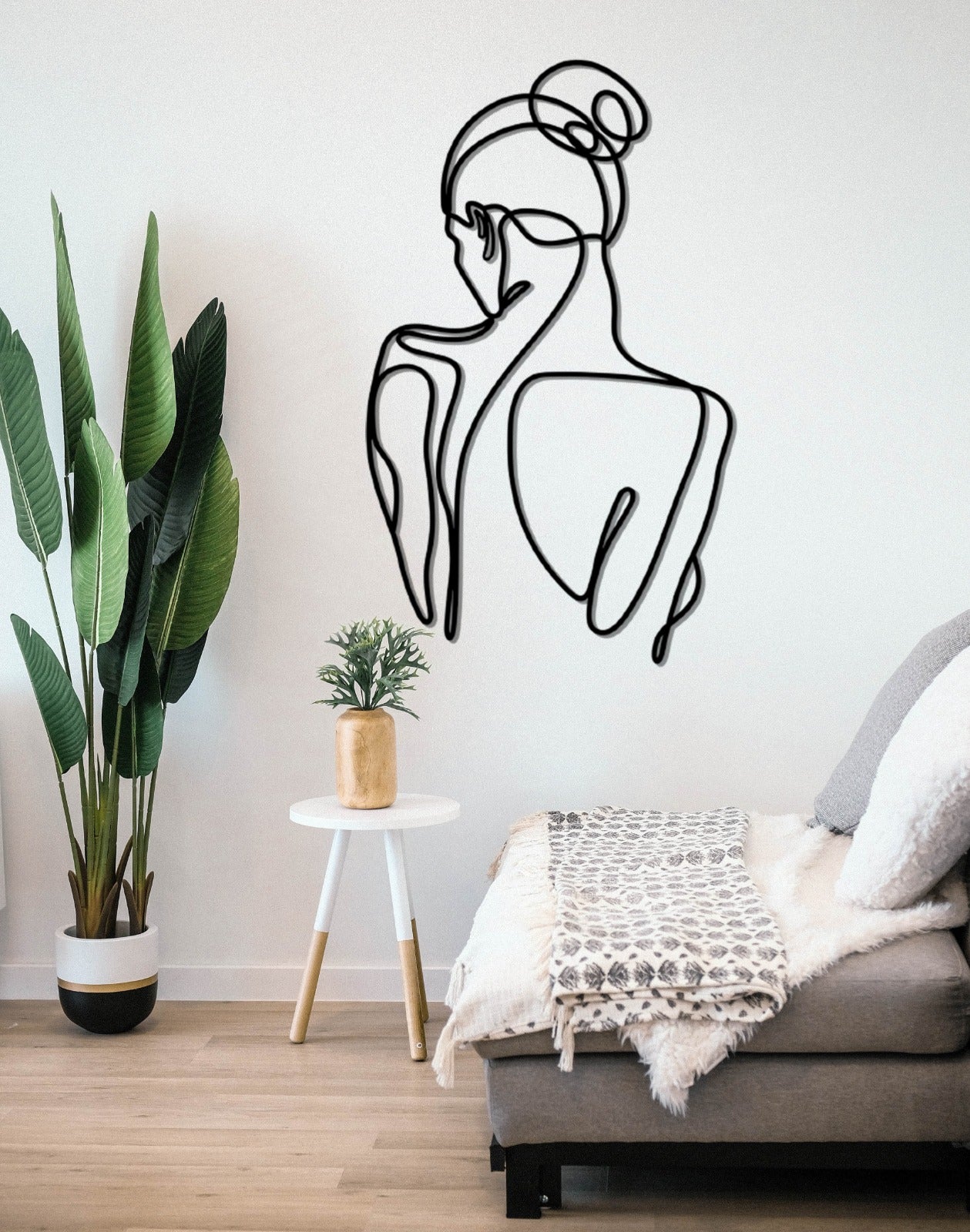 Line Art Women Large Metal Wall Decor, Bathroom Wall Decor, Minimalist Line Art